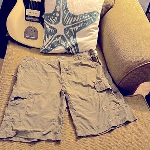 Men Columbia Omni- wick advanced evaporation cargo shorts